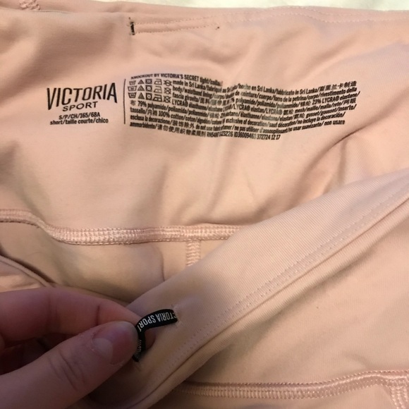 Victoria secret knockout leggings - Picture 3 of 4